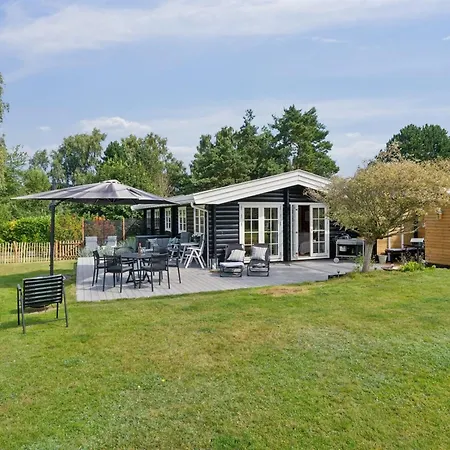 Jeppe - 500m From The Sea By Interhome Feriehus Dronningmølle